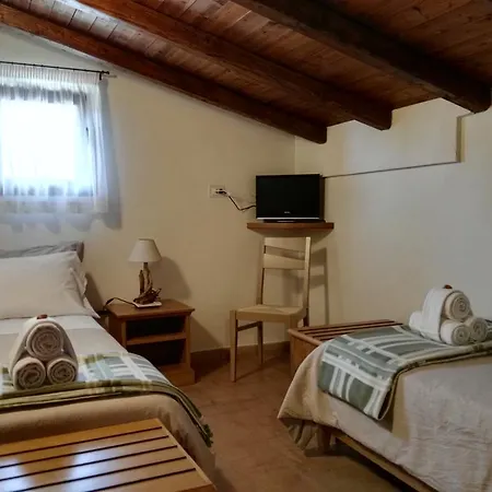 Sadimare Konukevi Terracina